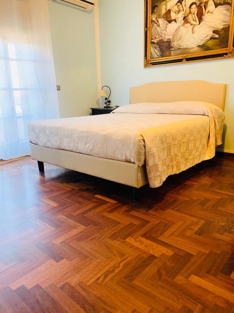 Bed, Summer, Photo of the whole room, Cycling, Cycling, Bedroom, Breakfast, Italian breakfast, Seasons, heating, air conditioner, air conditioner