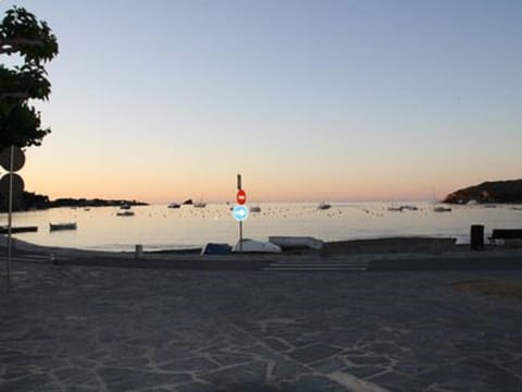 Casas del Mar House in Cadaqués