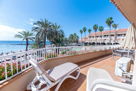 Balcony/Terrace, Pool view, Sea view