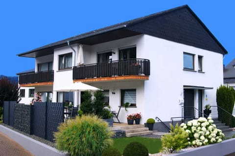 Ferienwohnungen Bach Apartment in Graach an der Mosel