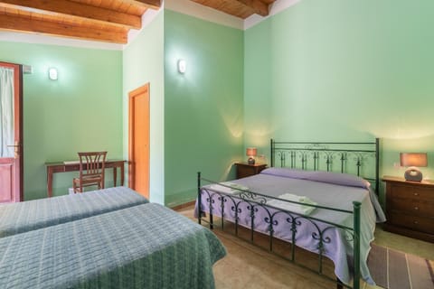 Agriturismo La Grotta Del Tesoro Farm Stay in Sardinia