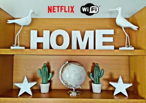 Living room, Lounge or bar