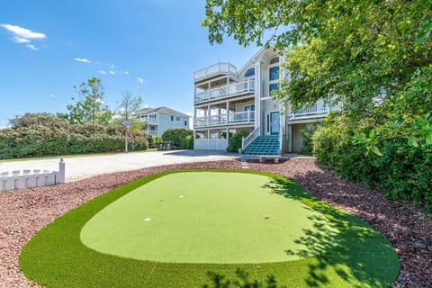 Mare Nostrum - Corolla, Whalehead, 430 Yds to Beach, Ocean View, Pool, Hot Tub, Events, Flex Stays House in Corolla