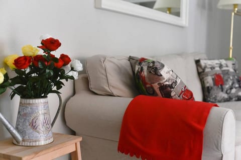 Living room, Decorative detail