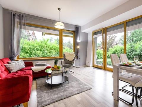 Garden, View (from property/room), Living room, Seating area, Garden view