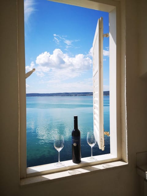 Lake view, Sea view