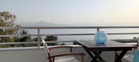 River view, Sea view