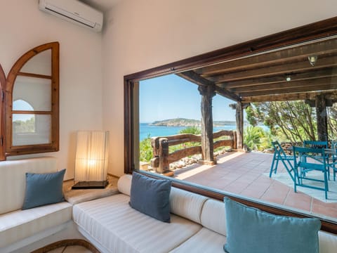 Living room, Sea view