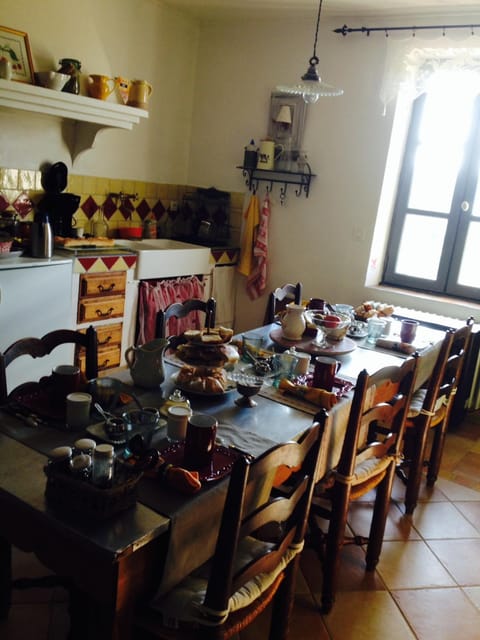 Chambre d'hôtes La Margotte Bed and Breakfast in Forcalquier