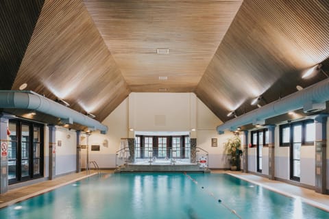 Hot Tub, Swimming pool