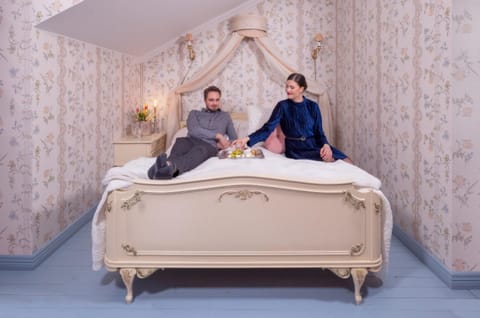 Bed, People, Bedroom