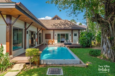 Photo of the whole room, Pool view, Swimming pool