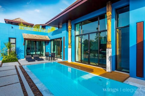 Property building, Pool view, Swimming pool, sunbed
