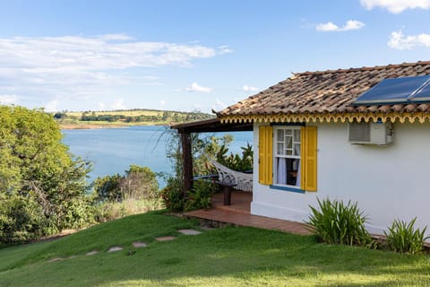 Patio, Balcony/Terrace, Bedroom, Garden view, Lake view, Mountain view