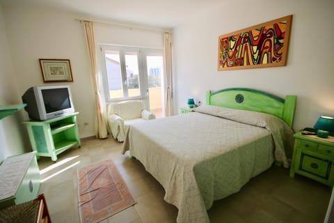 Casa Degli Ospiti Bed and Breakfast in Olbia