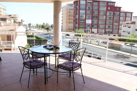 Balcony/Terrace, Street view