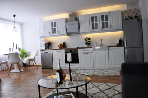 Coffee/tea facilities, Living room