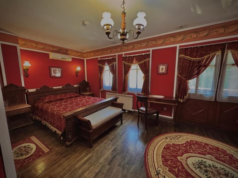 Photo of the whole room, Bedroom, air conditioner