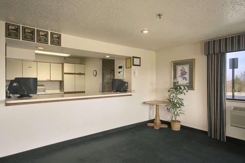 Lobby or reception, On site