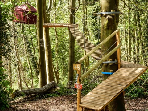 Woody Park Campground/ 
RV Resort in Normandy