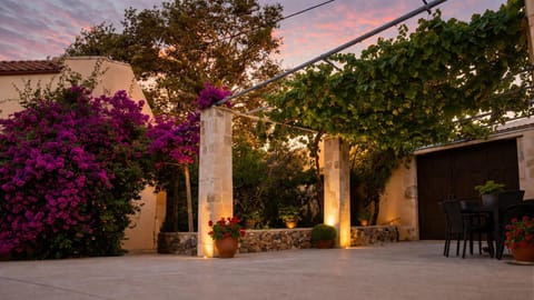 Authentic Stone House - Quiet Village - Chania , Kalisto Residence House in Crete