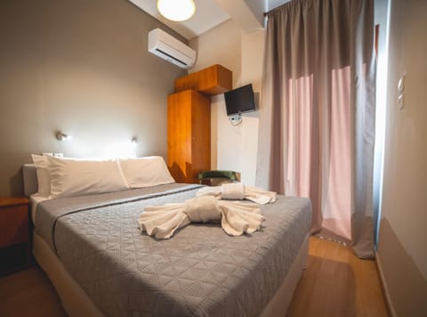 Bedroom, air conditioner