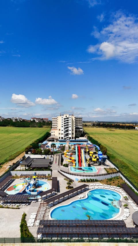 Property building, Swimming pool