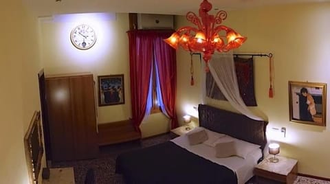 Decorative detail, Bedroom