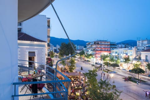 Balcony/Terrace, City view
