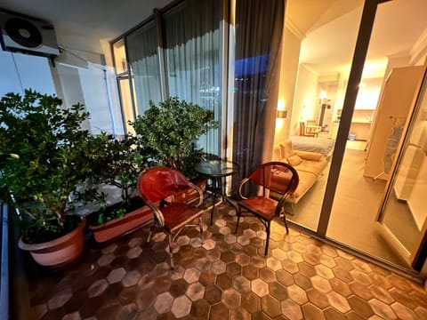Balcony/Terrace, Seating area, Dining area