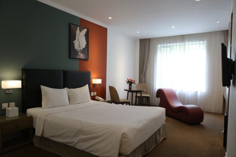 Bed, Day, Bedroom
