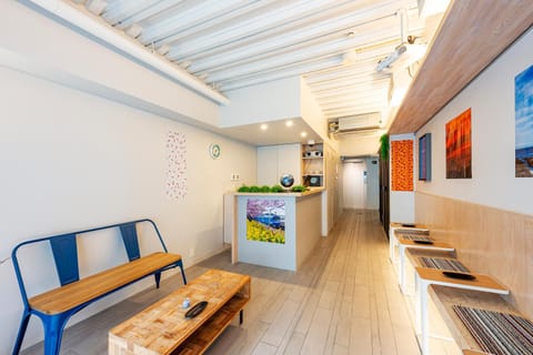 Communal lounge/ TV room