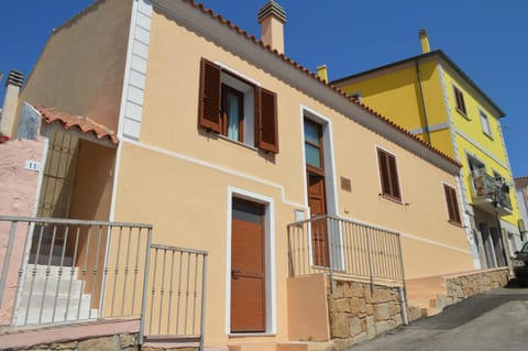 Facade/entrance, Street view