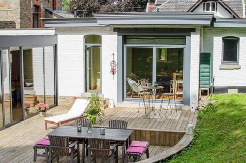 La Suite Des Pervenches Bed and Breakfast in Wallonia, Belgium