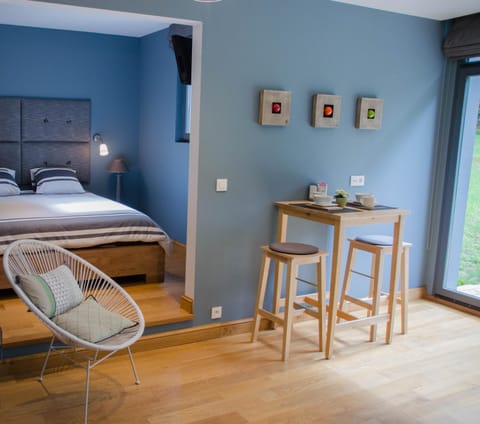 La Suite Des Pervenches Bed and Breakfast in Wallonia, Belgium