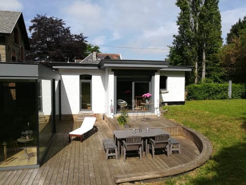La Suite Des Pervenches Bed and Breakfast in Wallonia, Belgium