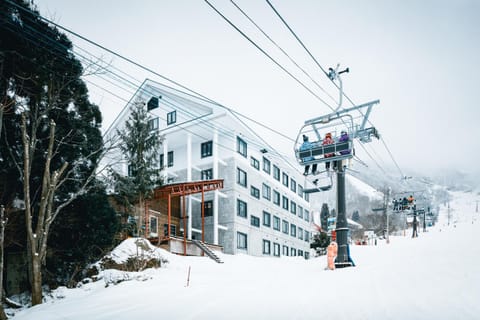 Property building, Neighbourhood, Winter