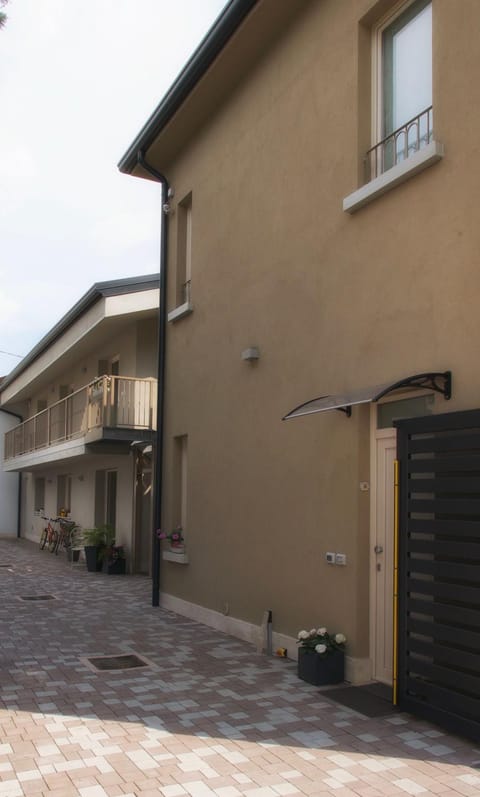 Property building, Inner courtyard view