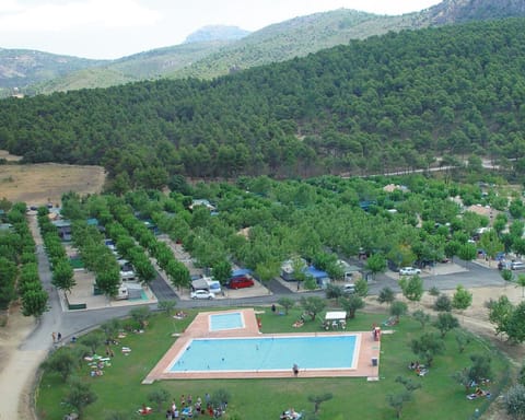 Area and facilities, Swimming pool, Swimming pool