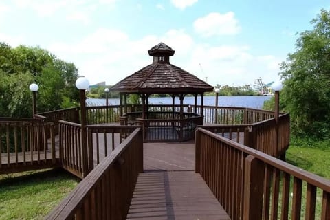 Enclave Apartments at International Drive Apartment in Orlando