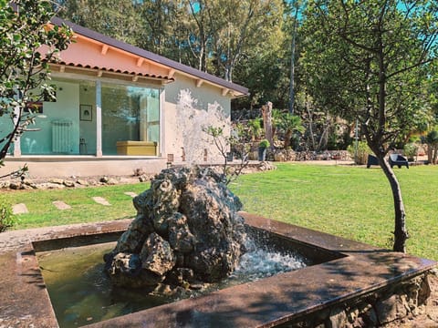 Property building, Natural landscape, Garden, Garden view