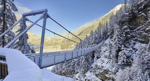 Nearby landmark, Natural landscape