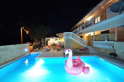 View (from property/room), Pool view, Sea view, Quiet street view