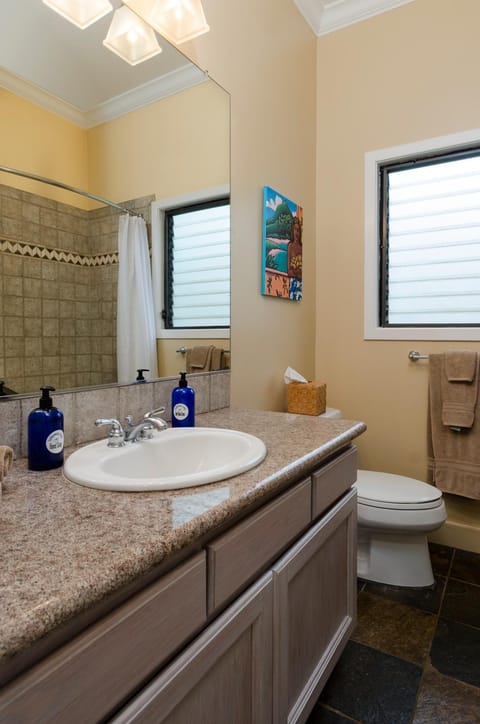 Shower, Toilet, Patio, Patio, Restaurant/places to eat, Spring, Day, Winter, Summer, BBQ facilities, BBQ facilities, Place of worship, Fishing, Fishing, Garden, Garden, Golfcourse, Golfcourse, Horse-riding, Horse-riding, Snorkeling, Snorkeling, Bathroom, TV and multimedia, Coffee/tea facilities, Balcony/Terrace, Balcony/Terrace, Kitchen or kitchenette, Living room, Other, Decorative detail, Seating area, Floor plan, Dining area, Beach, Windsurfing, Windsurfing, Hiking, Hiking, Cycling, Diving, Diving, Bedroom, Autumn, On site, Garden view, Sea view, Area and facilities, Area and facilities