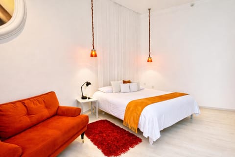 Bed, Photo of the whole room, Seating area, Bedroom