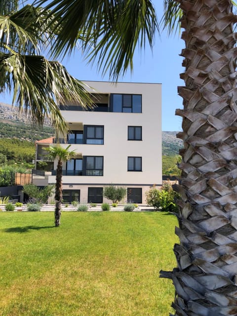 Property building, Garden