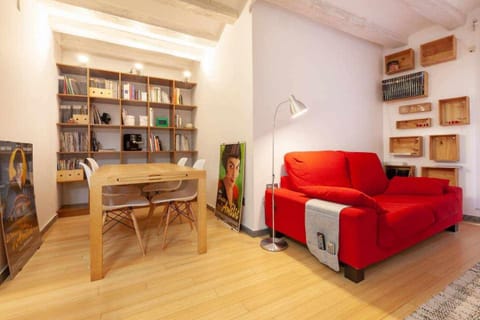 Library, Living room, Seating area