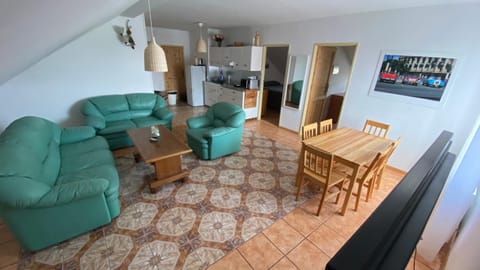 Apartament Pod Kasztanami - ZIELONY Apartment in West Pomeranian Voivodeship, Poland