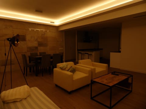 Communal lounge/ TV room, Communal kitchen