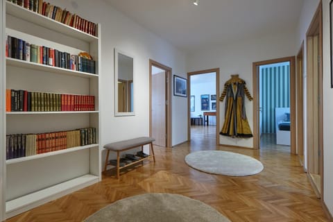 Library, Lobby or reception